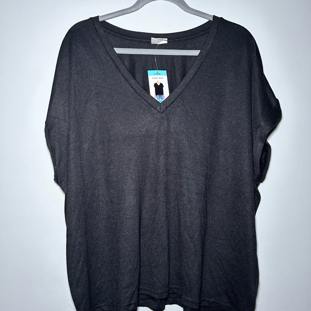 Mod Ref Black Short Sleeve V-Neck Tee